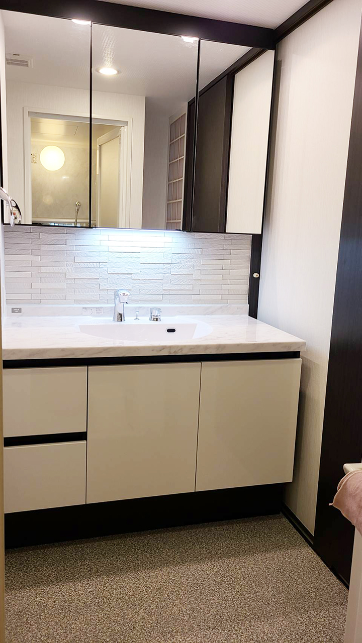 壊れた洗面台を交換 Lixil ルミシス エコカラット 施工事例 地元のリフォーム店 越谷市 墨田区 さいたま市 ナカノヤ