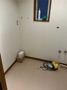 洗面内装　施工中-4