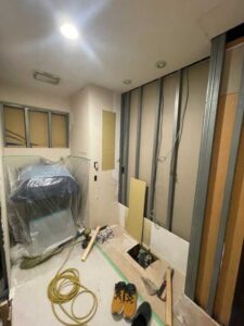 洗面室リフォーム　施工中