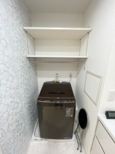 洗面室　洗濯機収納　施工後