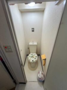 トイレ施工前