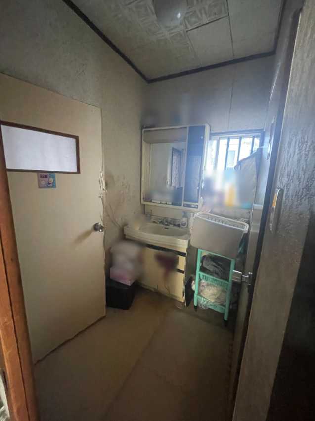 洗面施工前