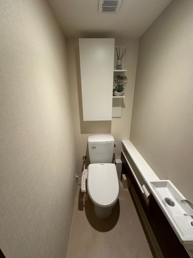 トイレリフォーム　施工前