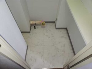 トイレ施工中