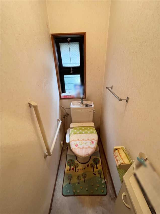 トイレ施工前-2F