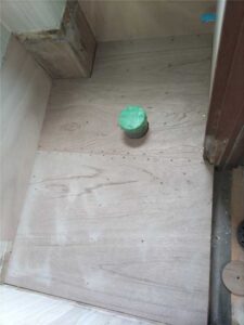 和式から洋式　施工中