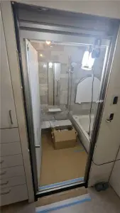 浴室　組み立て