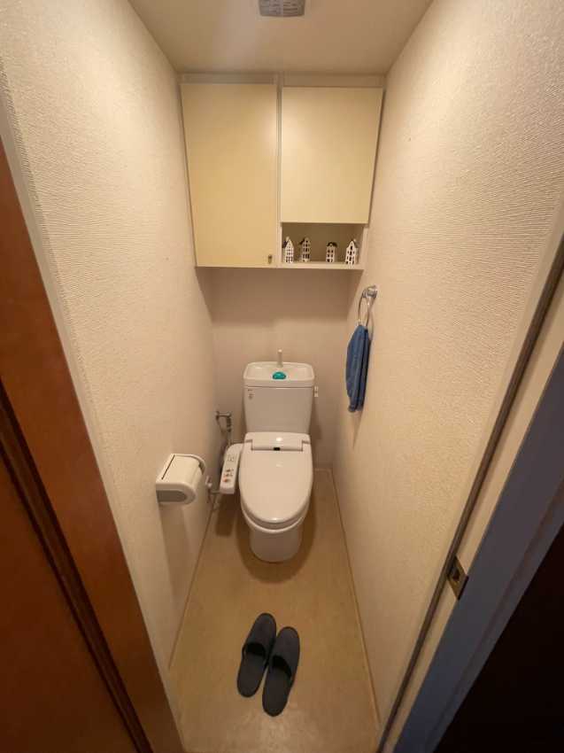 トイレ　施工前