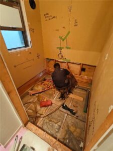 お風呂　施工中