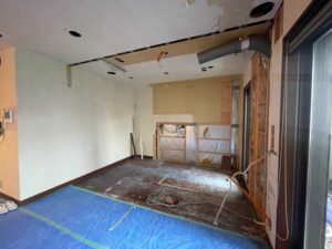 施工中