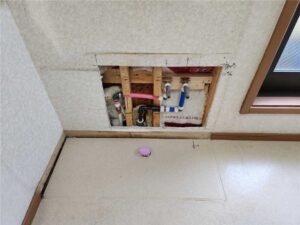 洗面台　施工中