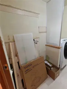 洗面台　施工中