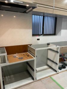 キッチン　施工中-5