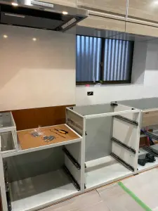 キッチン　施工中-5