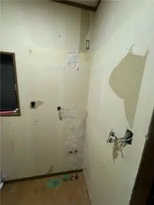 施工中