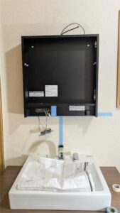 洗面台　施工中-2