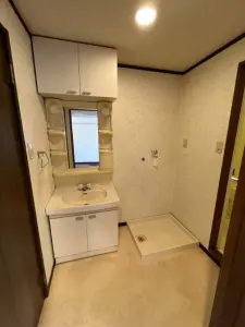 洗面台　リフォーム前-1