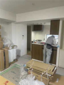 キッチン施工中-1