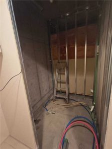 TOTO シンラ リフォーム中_1