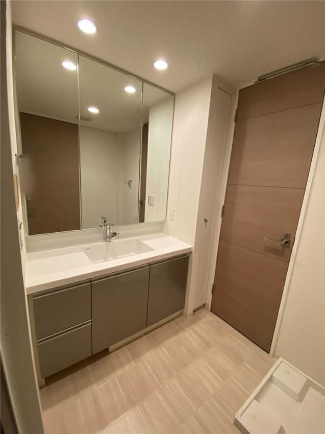 LIXIL カスタムバニティ リフォーム前_1