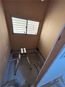 TOTO サザナ リフォーム中_1