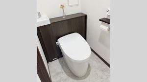 キャビネット付きのスッキリトイレにリフォーム｜川口市