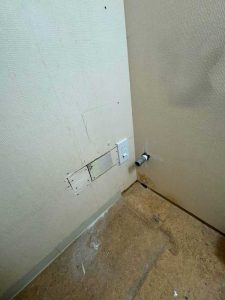 LIXIL Jフィット リフォーム中_2