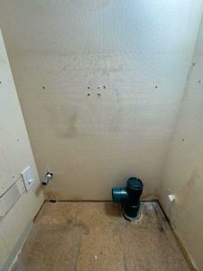 LIXIL Jフィット リフォーム中_1