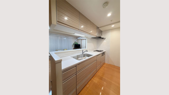 収納力と作業性を両立したキッチンにリフォーム｜さいたま市