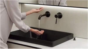 壁付け水栓